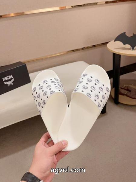 エムシーエム コピースニーカー ブーツブランド コピー 販売注目を集める 肌触りの良いサラりと 夏に爆発的な人気.. 5 
