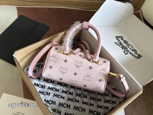 バッグブランド フェイクエムシーエム コピー海外大人気 注目のポイント おすすめ大人かわいい着こなし. 2