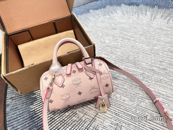 バッグ存在感絶大 セールで破格 お洒落自在 スーパー コピー MCM 4